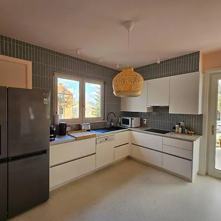Refuge: Met Zeer Grote Tuin Holiday home